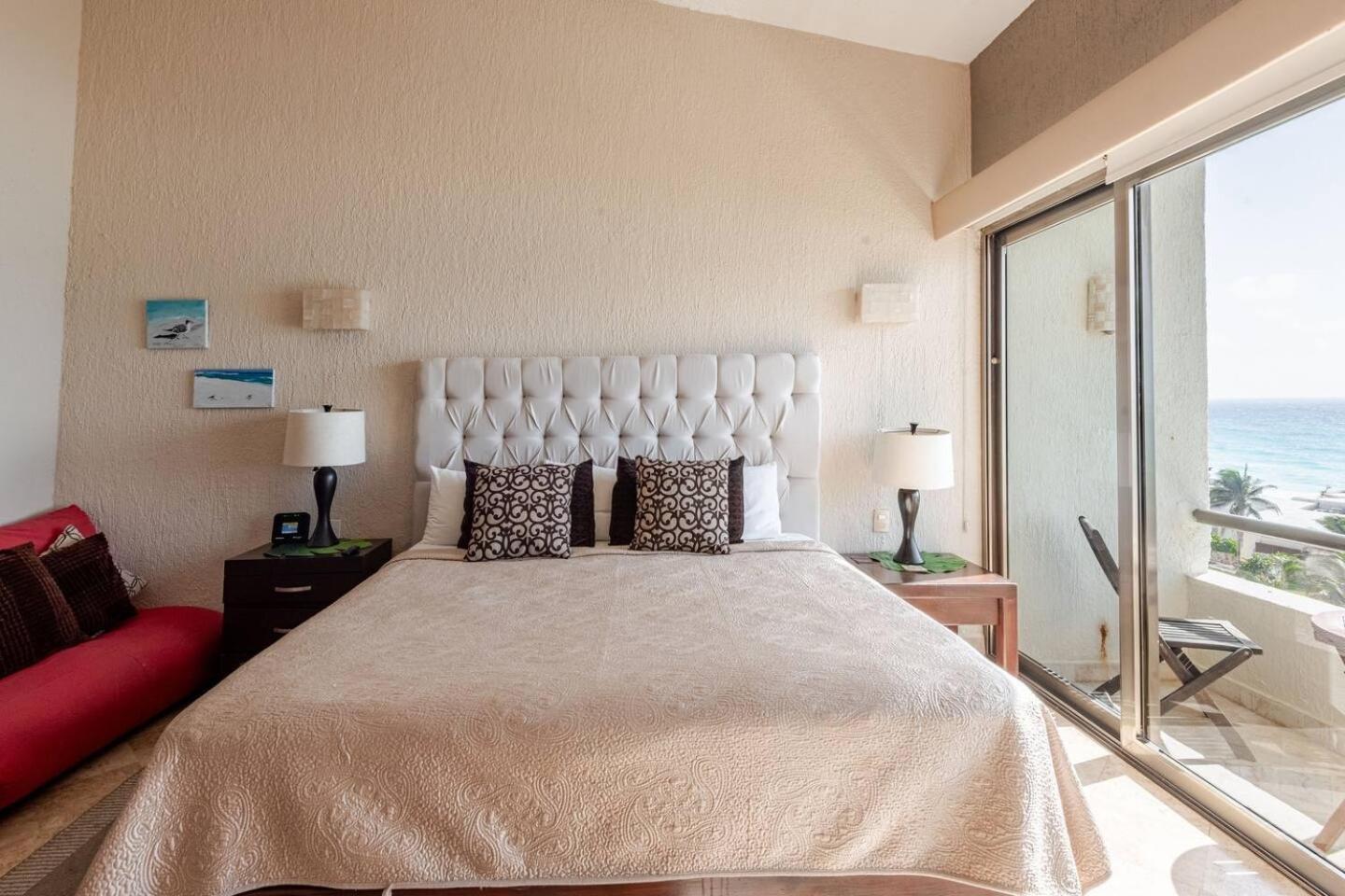 Solymar Condos On The Beach Cancun Ruang foto